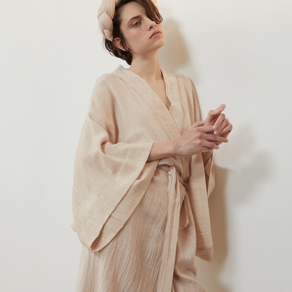 Simpuna Linen Powder Kimono